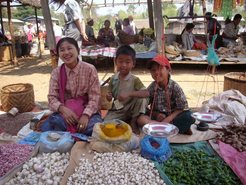 Travel - Myanmar - Inle Lake - First Boat Trip - The market